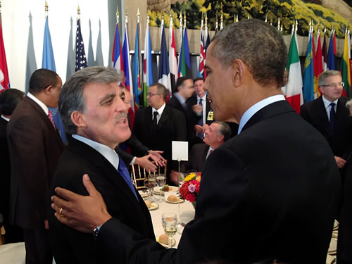 Cumhurbaşkanı Gül, Ban Ki moon’un Yemeğinde Obama ile Sohbet Etti